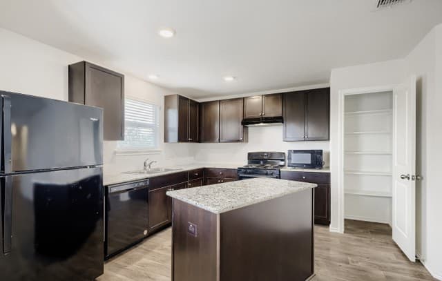 15518  Crimson Topaz, San Antonio, TX 78253 — photo 9