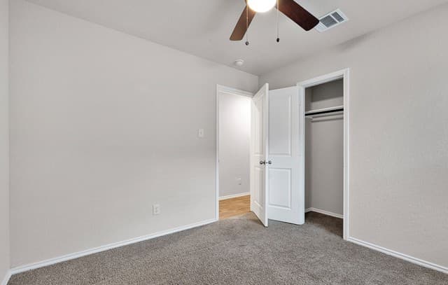 12218  Mulberry Crk, San Antonio, TX 78245 — photo 10