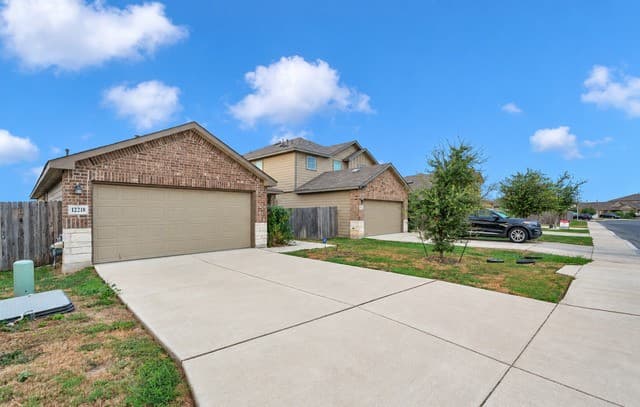 12218  Mulberry Crk, San Antonio, TX 78245 — photo 18