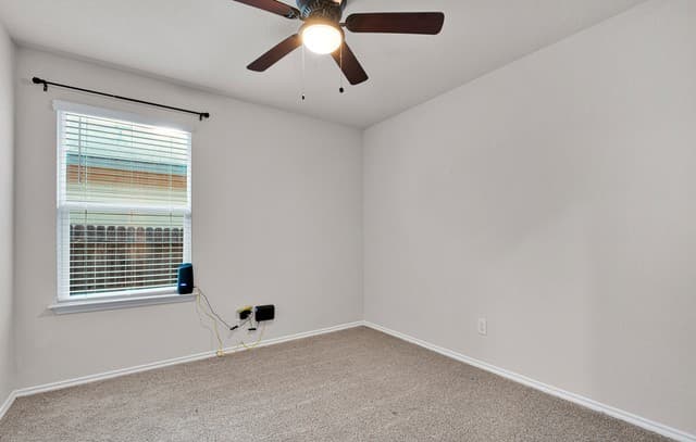 12218  Mulberry Crk, San Antonio, TX 78245 — photo 9