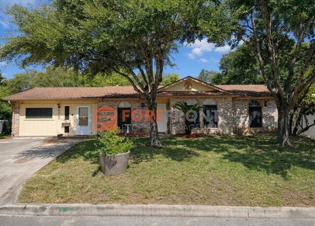 7845  Village Oak