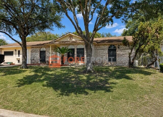 7845  Village Oak, Live Oak, TX 78233 — photo 2