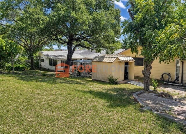 7845  Village Oak, Live Oak, TX 78233 — photo 8