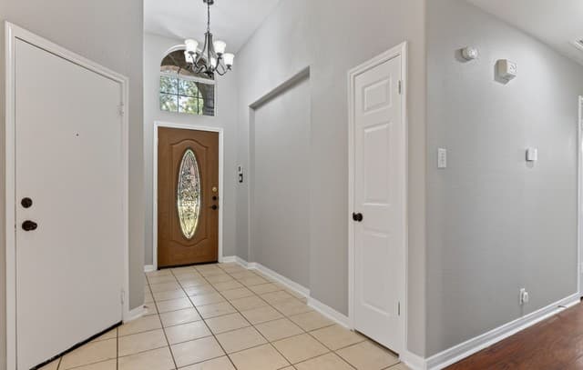 1637  Ebony Ln, Schertz, TX 78154 — photo 2