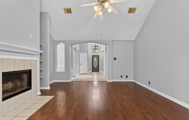 1637  Ebony Ln, Schertz, TX 78154 — photo 6
