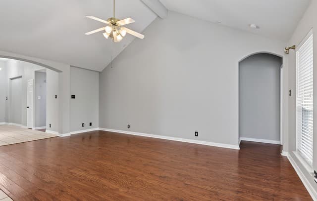 1637  Ebony Ln, Schertz, TX 78154 — photo 8