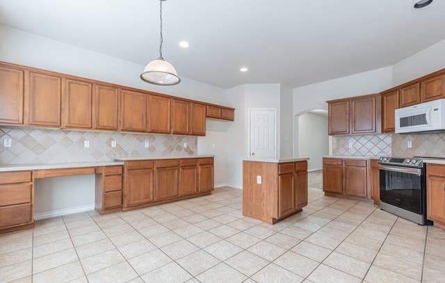 21226  Villa Valencia, San Antonio, TX 78258 — photo 11