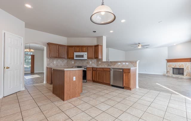 21226  Villa Valencia, San Antonio, TX 78258 — photo 12
