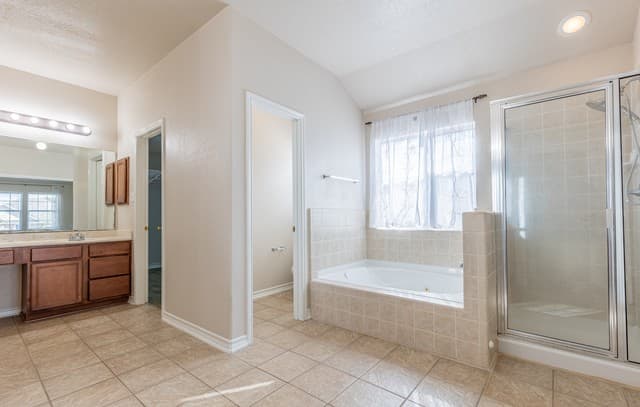 21226  Villa Valencia, San Antonio, TX 78258 — photo 25