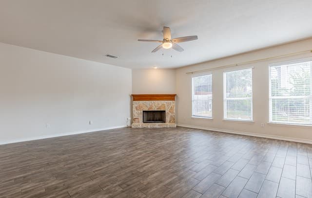 21226  Villa Valencia, San Antonio, TX 78258 — photo 7