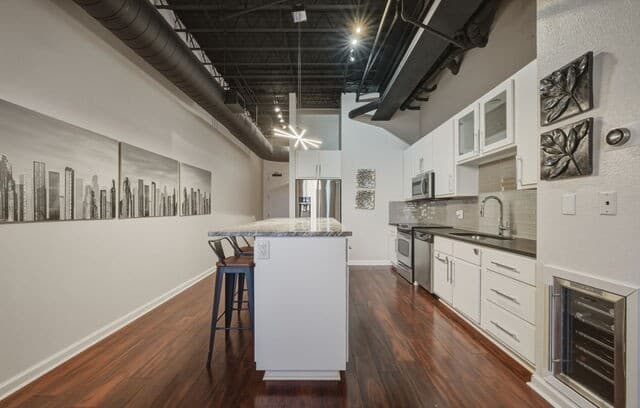 214 E Travis St Unit APT 205, San Antonio, TX 78205 — photo 11