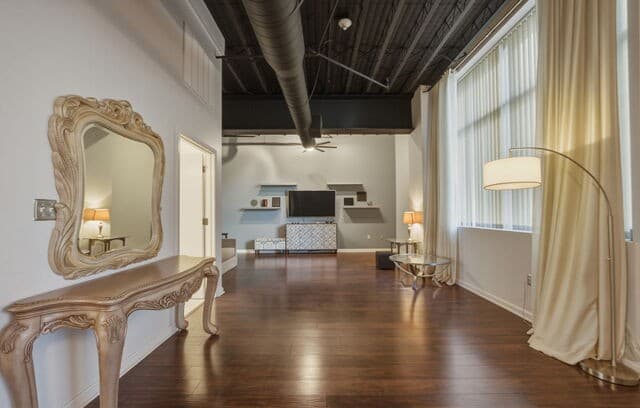 214 E Travis St Unit APT 205, San Antonio, TX 78205 — photo 14