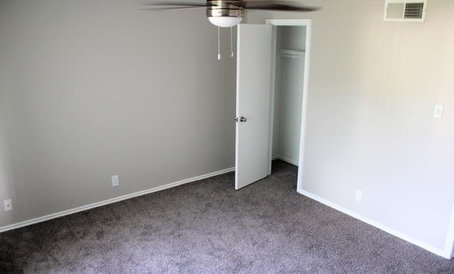 9226  Encino Vlg, San Antonio, TX 78250 — photo 11