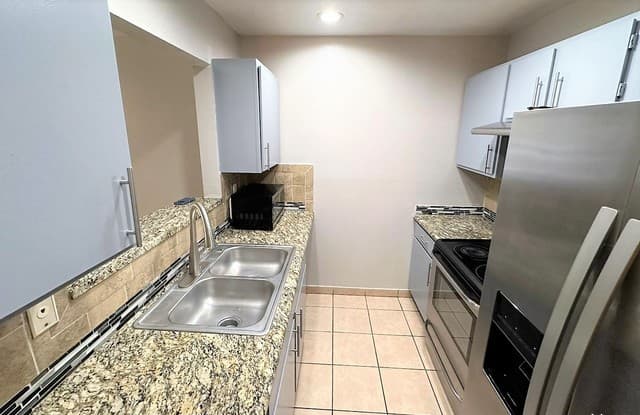 9226  Encino Vlg, San Antonio, TX 78250 — photo 14