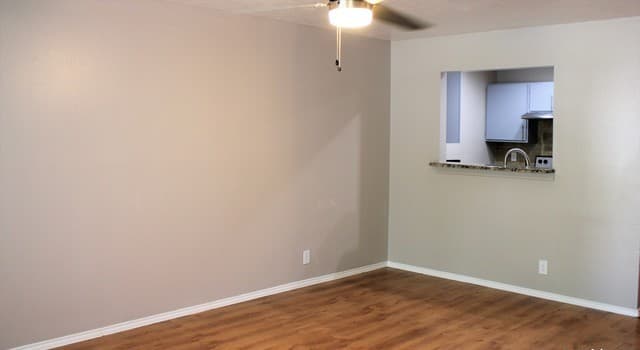 9226  Encino Vlg, San Antonio, TX 78250 — photo 2