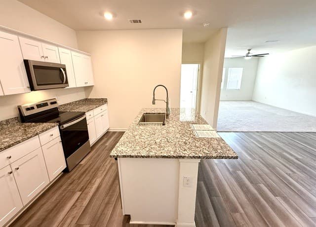 12823  Cygnus, San Antonio, TX 78245 — photo 6