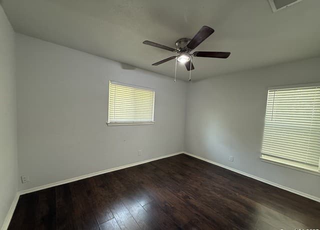 4301  Sun Vista Ln, San Antonio, TX 78217 — photo 10