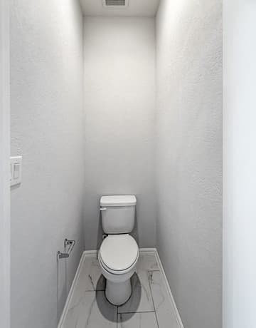 2810  High Castle, San Antonio, TX 78245 — photo 11