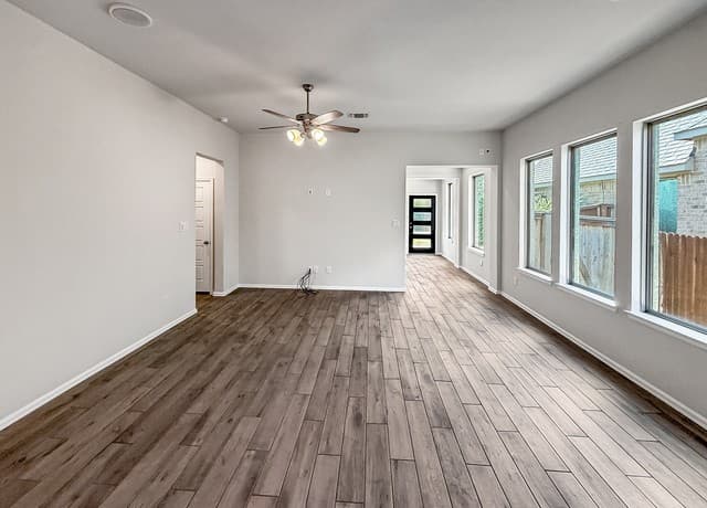 2810  High Castle, San Antonio, TX 78245 — photo 18