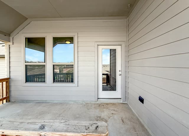 2810  High Castle, San Antonio, TX 78245 — photo 25