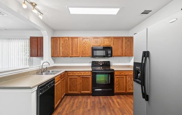327  Cedron Chase, San Antonio, TX 78253 — photo 11