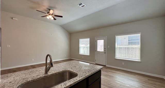 438  Emma Dr, New Braunfels, TX 78130 — photo 7