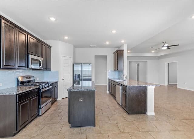 12542  Rothau Dr, Schertz, TX 78154 — photo 9