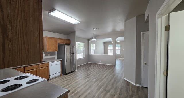 610  Granite Clf, San Antonio, TX 78251 — photo 12