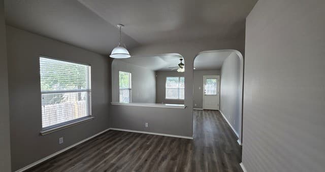 610  Granite Clf, San Antonio, TX 78251 — photo 17