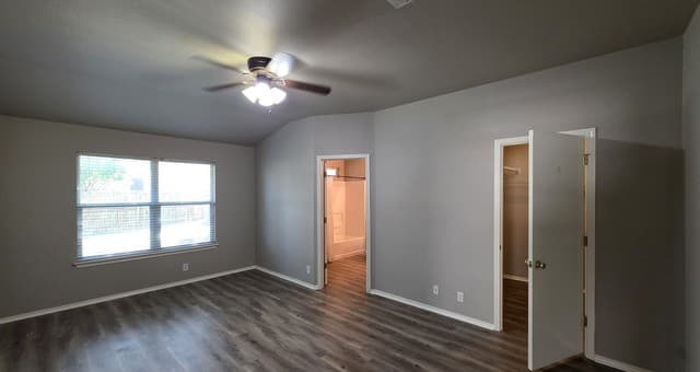 610  Granite Clf, San Antonio, TX 78251 — photo 19