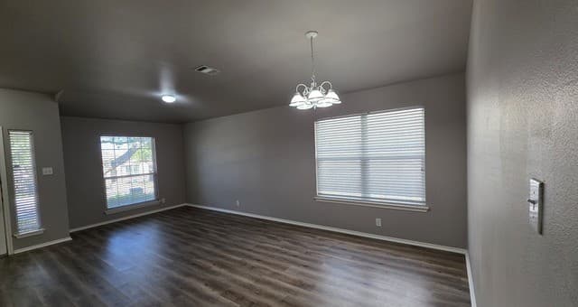610  Granite Clf, San Antonio, TX 78251 — photo 6