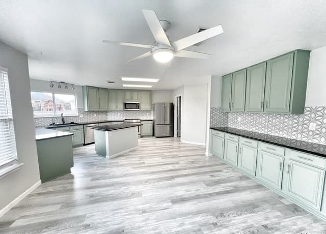 2060  Club Crossing, New Braunfels, TX 78130 — photo 10