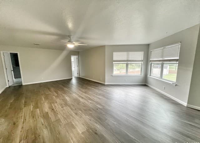 2060  Club Crossing, New Braunfels, TX 78130 — photo 19
