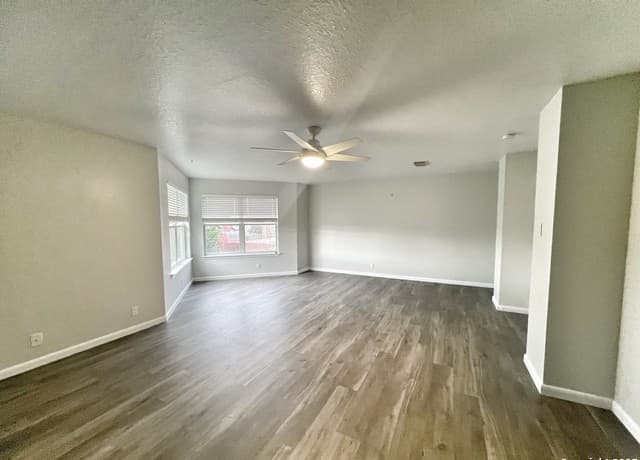 2060  Club Crossing, New Braunfels, TX 78130 — photo 20