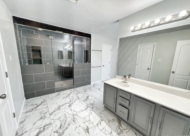 2060  Club Crossing, New Braunfels, TX 78130 — photo 22