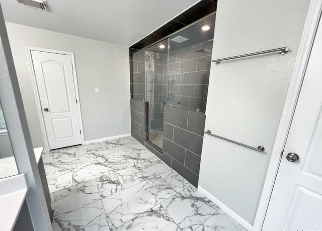 2060  Club Crossing, New Braunfels, TX 78130 — photo 25