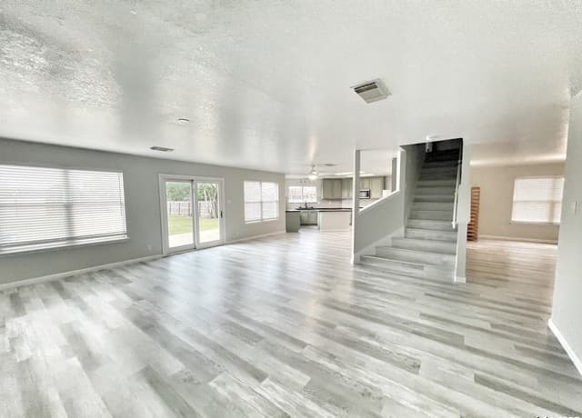 2060  Club Crossing, New Braunfels, TX 78130 — photo 8