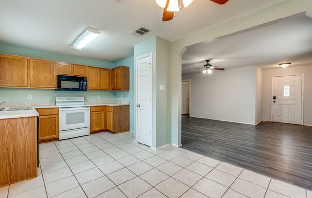 309  Willow View, Cibolo, TX 78108 — photo 11