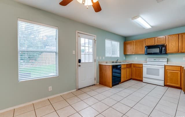 309  Willow View, Cibolo, TX 78108 — photo 12