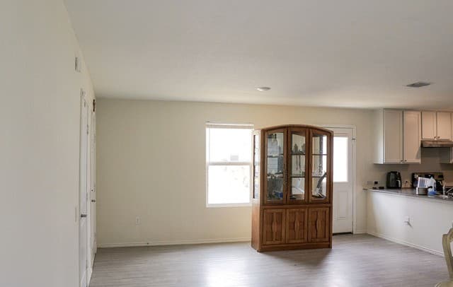 13502  Sneed Ter, San Antonio, TX 78221 — photo 4