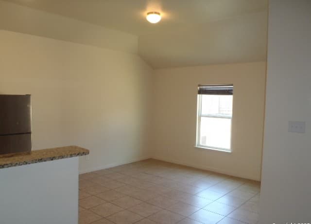 203  Azalea Way, New Braunfels, TX 78132 — photo 6