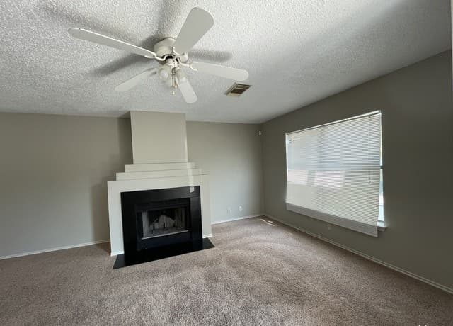 4923  Kenton Lk, San Antonio, TX 78240 — photo 4