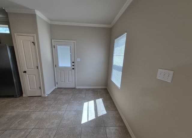 6502  Marcel Way Unit 101, San Antonio, TX 78233 — photo 6