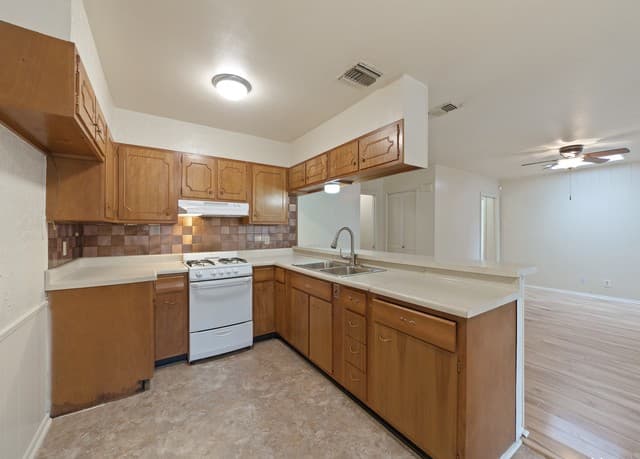5810  Brenda Ln, San Antonio, TX 78240 — photo 14