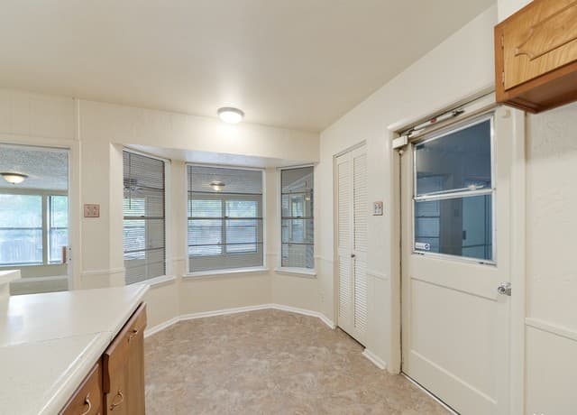 5810  Brenda Ln, San Antonio, TX 78240 — photo 16