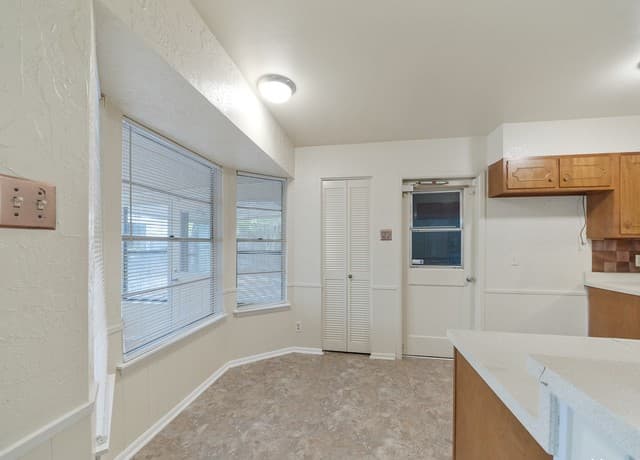 5810  Brenda Ln, San Antonio, TX 78240 — photo 18