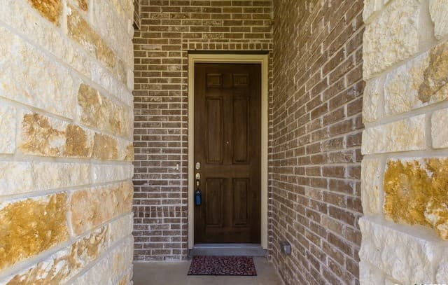 5818  Quiet Glen Dr, San Antonio, TX 78240 — photo 3