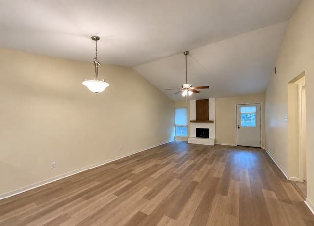 12108  Stoney Spur, San Antonio, TX 78247 — photo 10