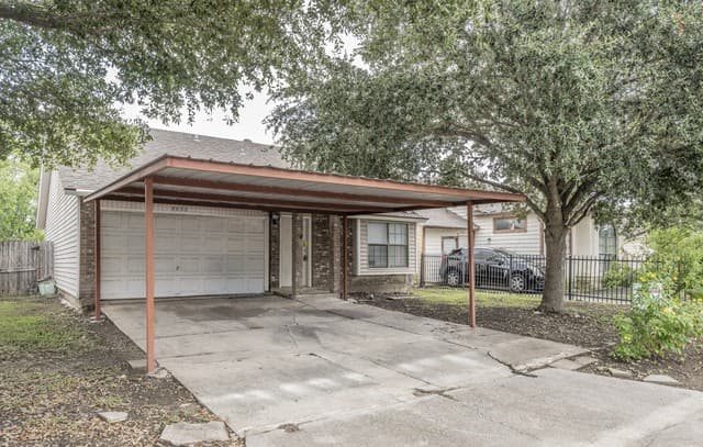 4056  Mystic Sunrise Dr, San Antonio, TX 78244 — photo 2