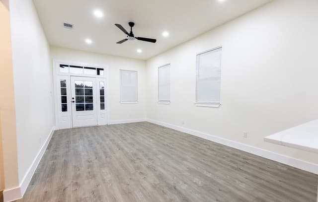 535  Austin St, Pleasanton, TX 78064 — photo 8